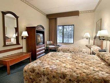 Отель Wingate By Wyndham Raleigh Durham / Airport Экстерьер фото